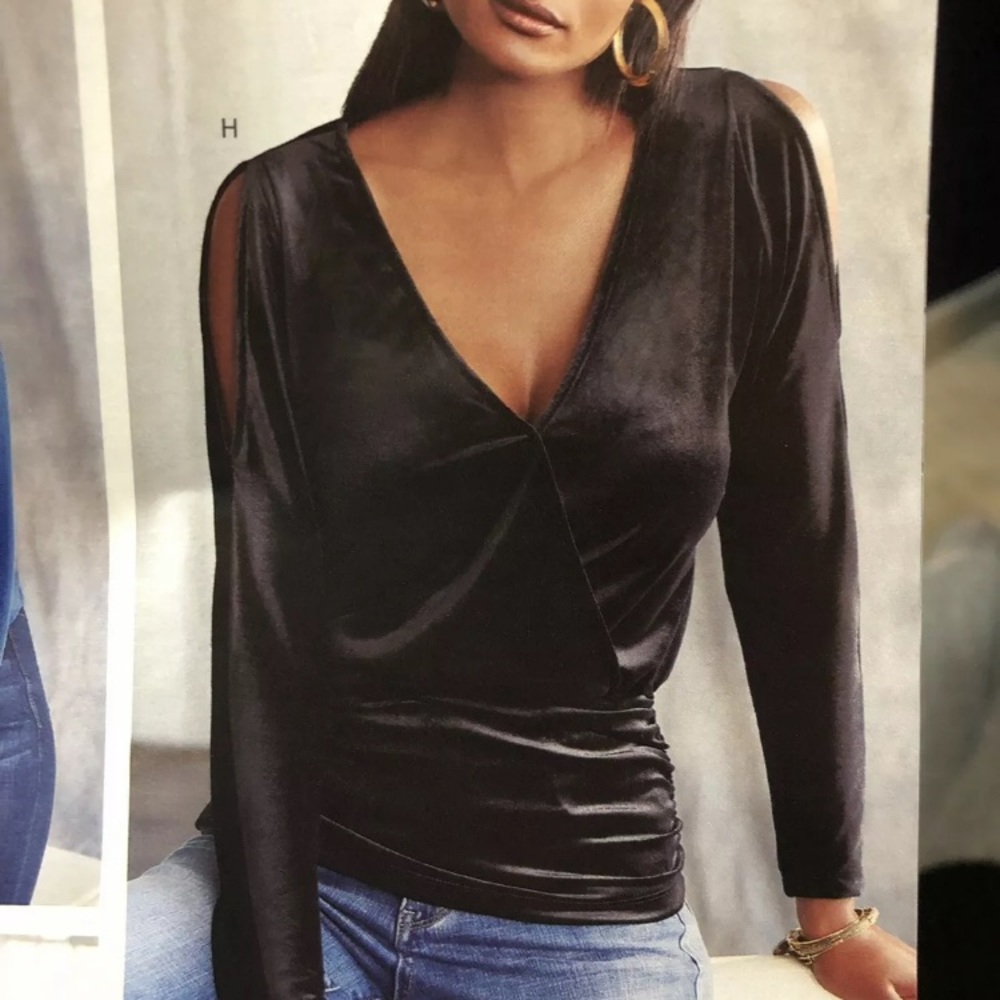 Xxs Boston proper black velvety cold shoulder top